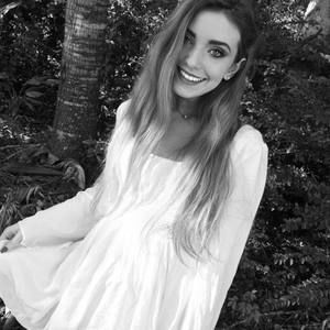 Meet your Posher, Karlie