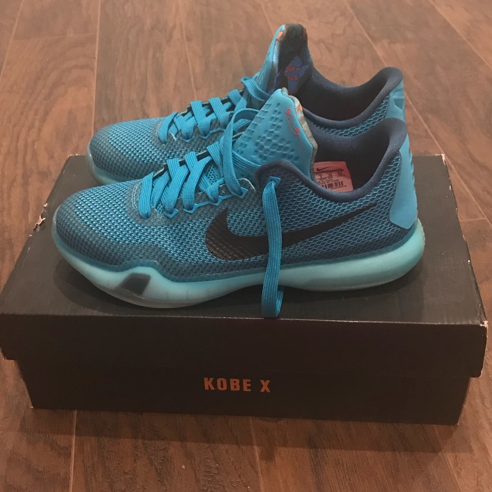 Nike Kobe X