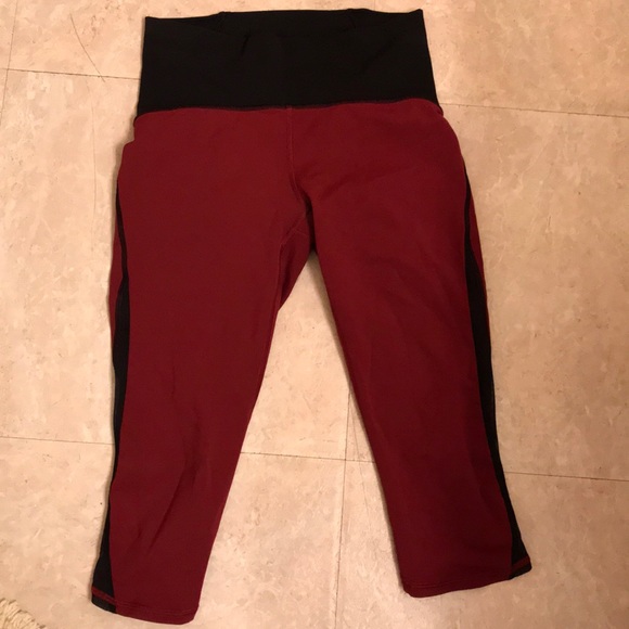 Lululemon Crop - Picture 1 of 4