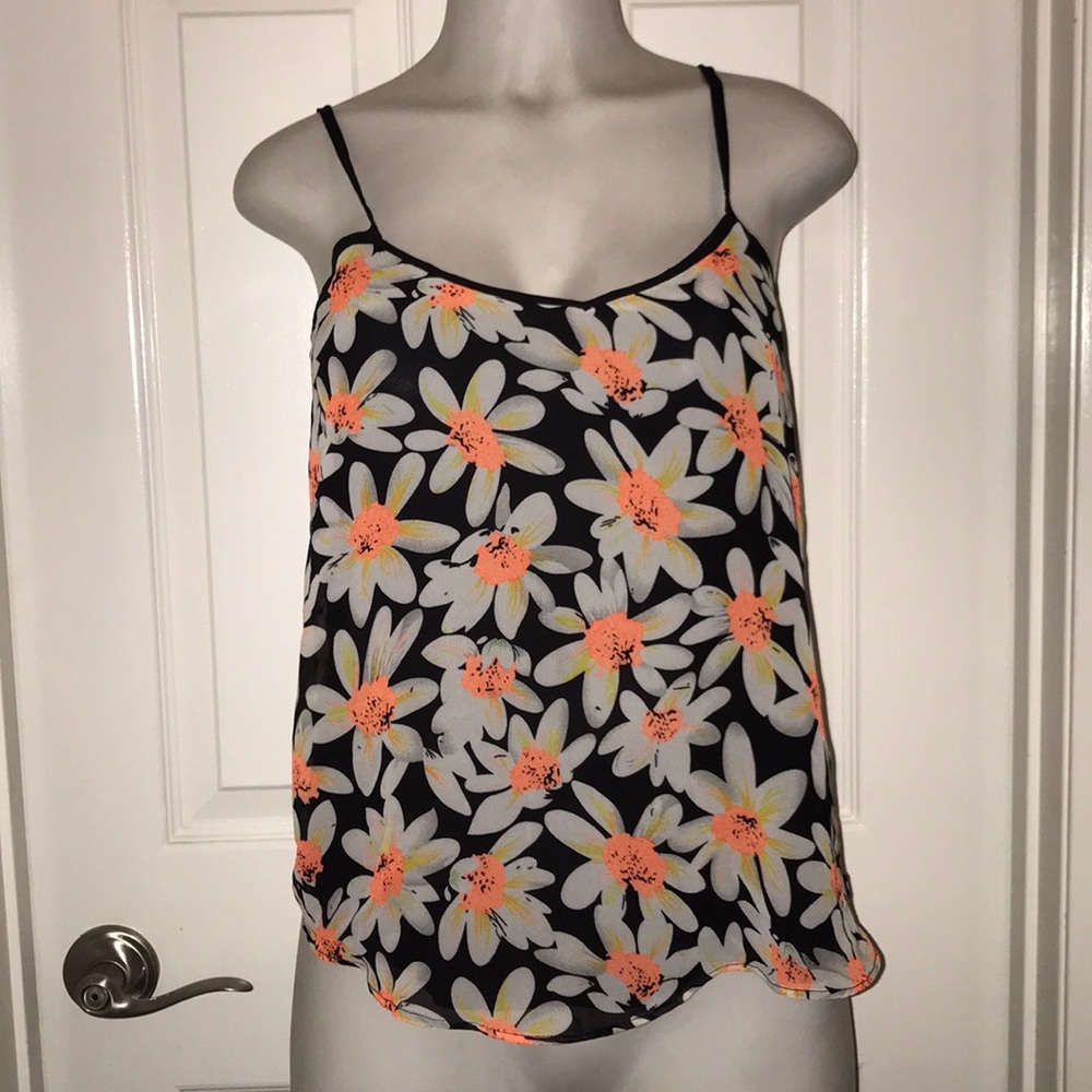 Floral top bundle - Picture 2 of 5