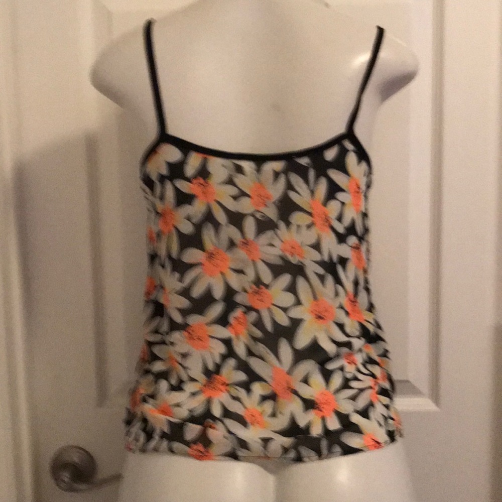 Floral top bundle - Picture 4 of 5