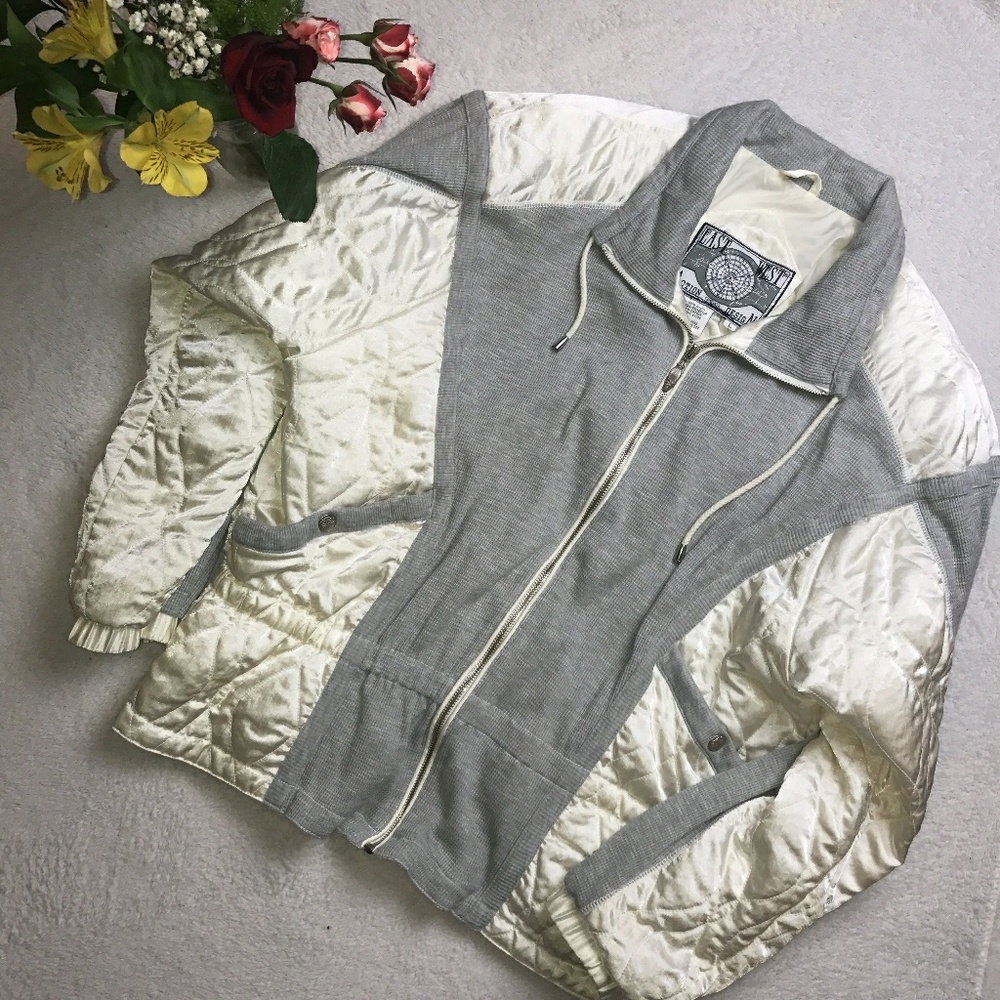 {v i n t a g e}  pearl satin & grey thermal puffer