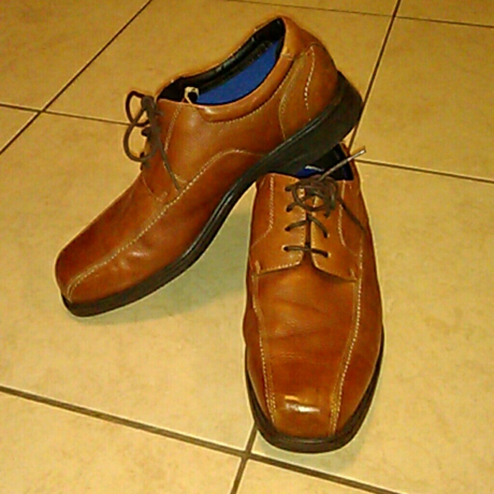 FLORSHEIM Lightweight dress mens shoe 13EEE