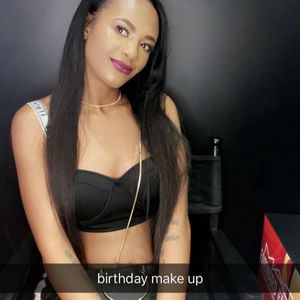 Meet your Posher, Mikelle