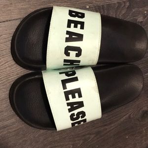 Pink mint beach please slides.