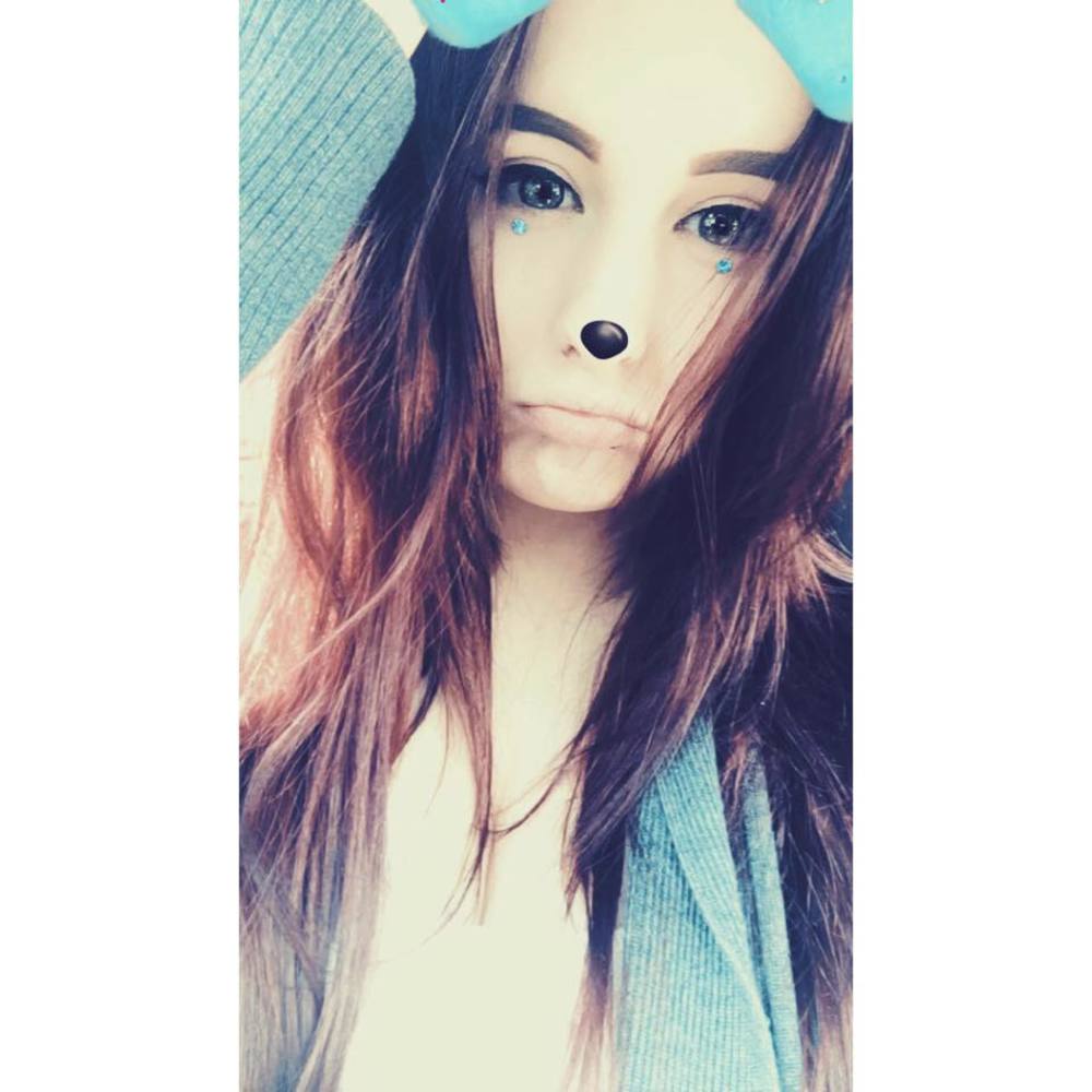 Meet your Posher, Courtney