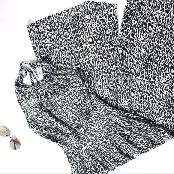 Gracie Halter Jumpsuit - Picture 2 of 3