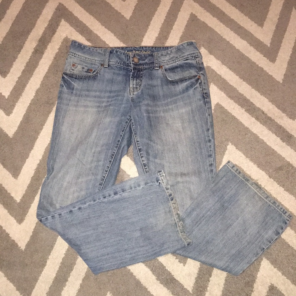 American Eagle woman’s Boot cut  AE artist 8short