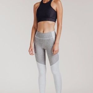 Outdoor Voices 3/4 Two-Tone Warmup Leggings