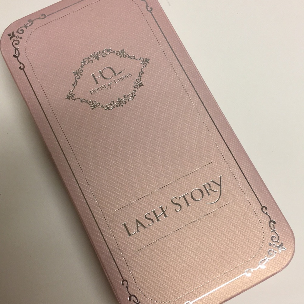 Huge Sale! House of Lashes lash book