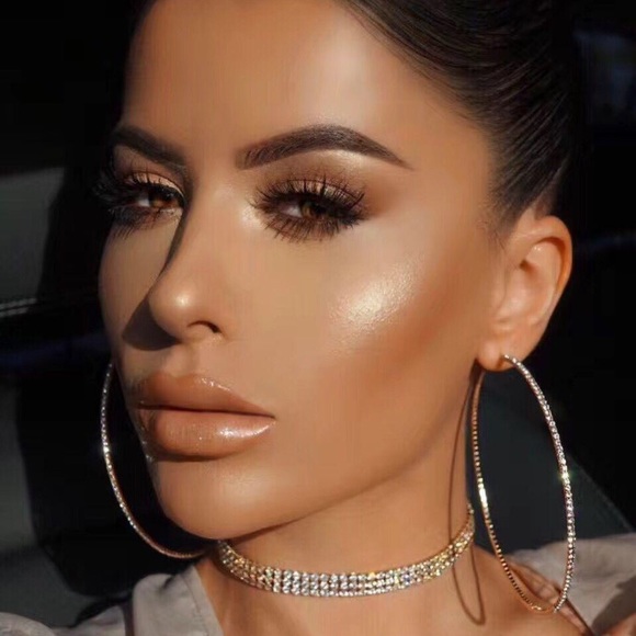 Crystal hoop earrings - Picture 2 of 6