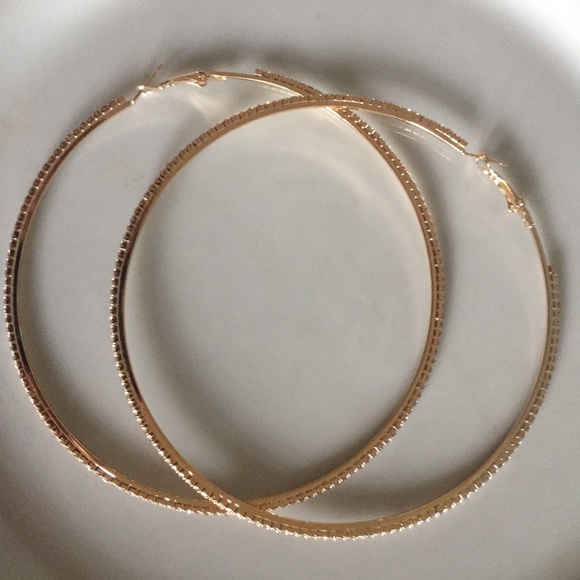 Crystal hoop earrings - Picture 3 of 6