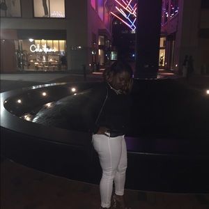 Meet your Posher, Sade