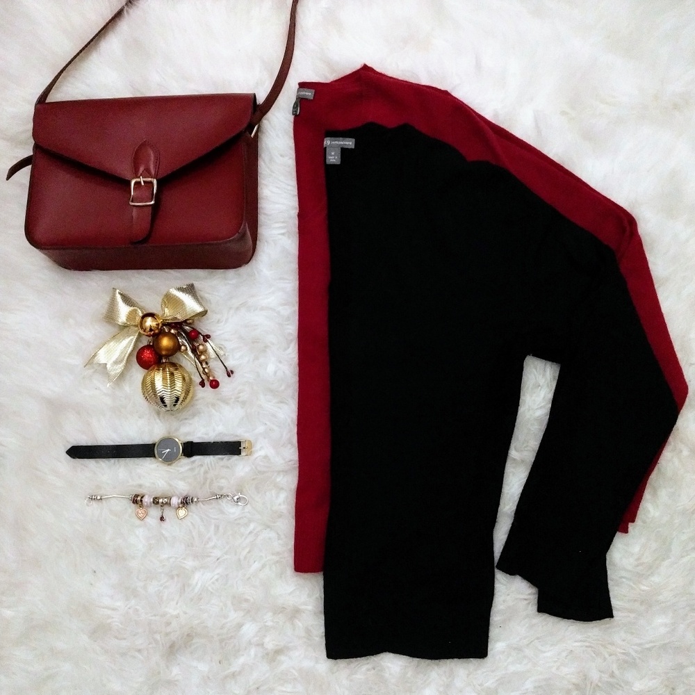 (2 FOR 1!!!) Apt. 9 V-Neck Cashmere Sweaters