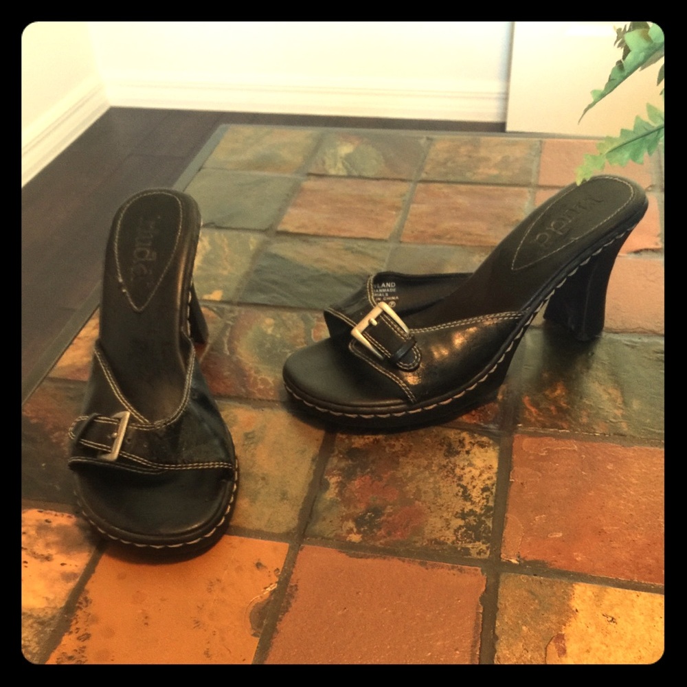 Mudd Leather Heels