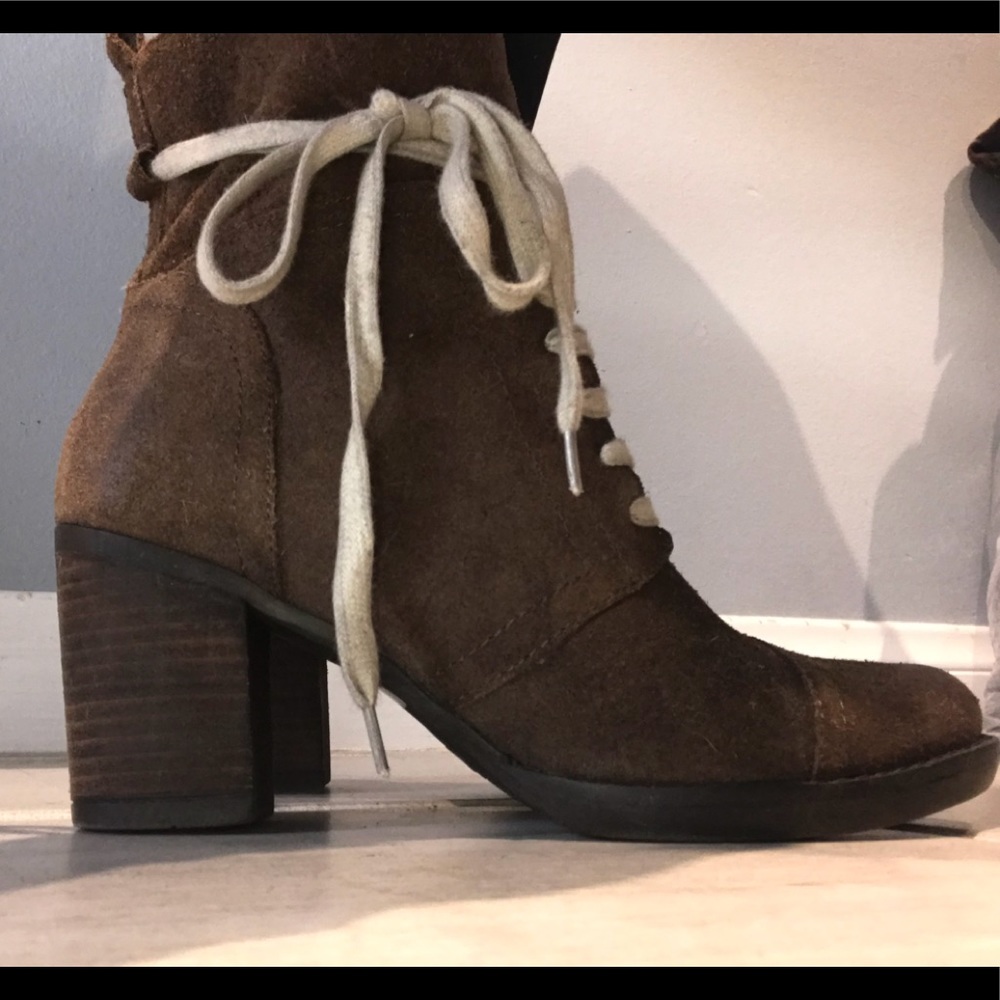 Brown lace up boots