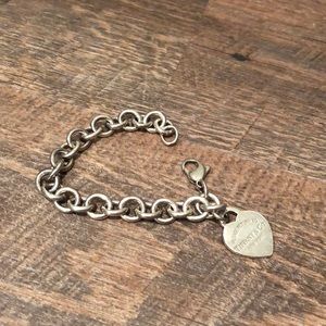 Authentic Return to Tiffany Heart Charm Bracelet