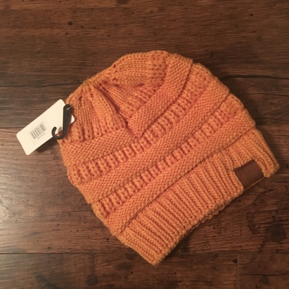 Winter beanie - Picture 2 of 2