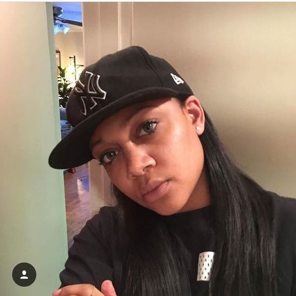 Meet your Posher, Krystal - Picture 1 of 1