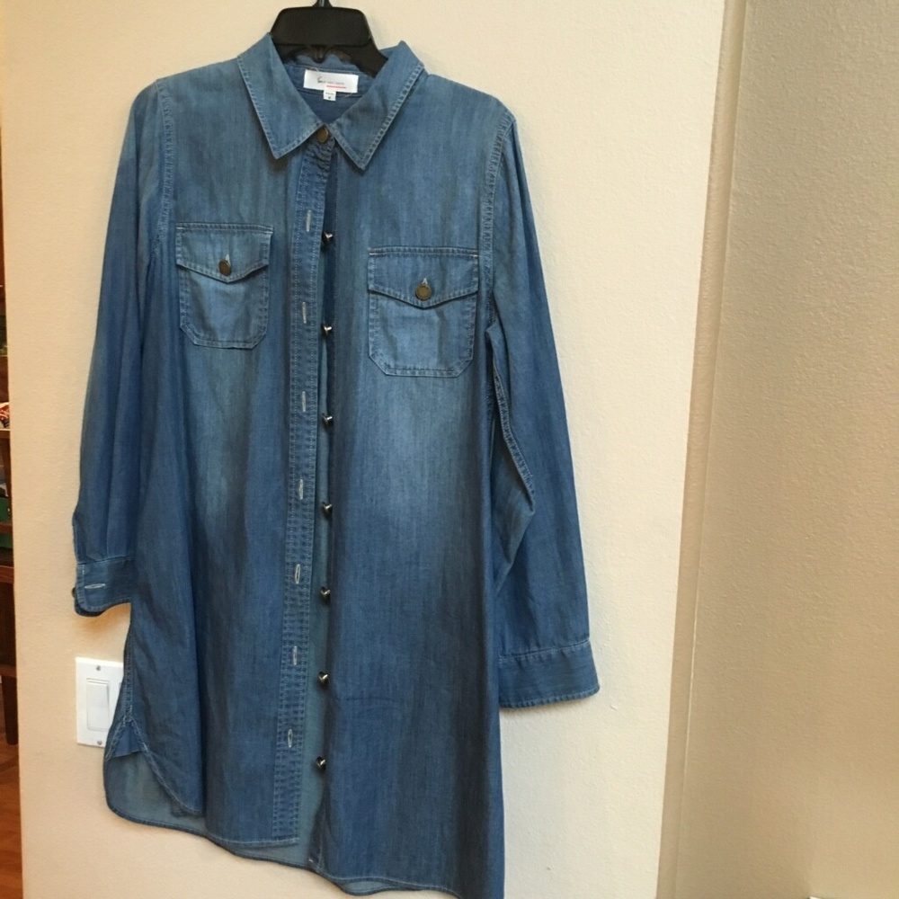 Vince Camuto denim shirt dress