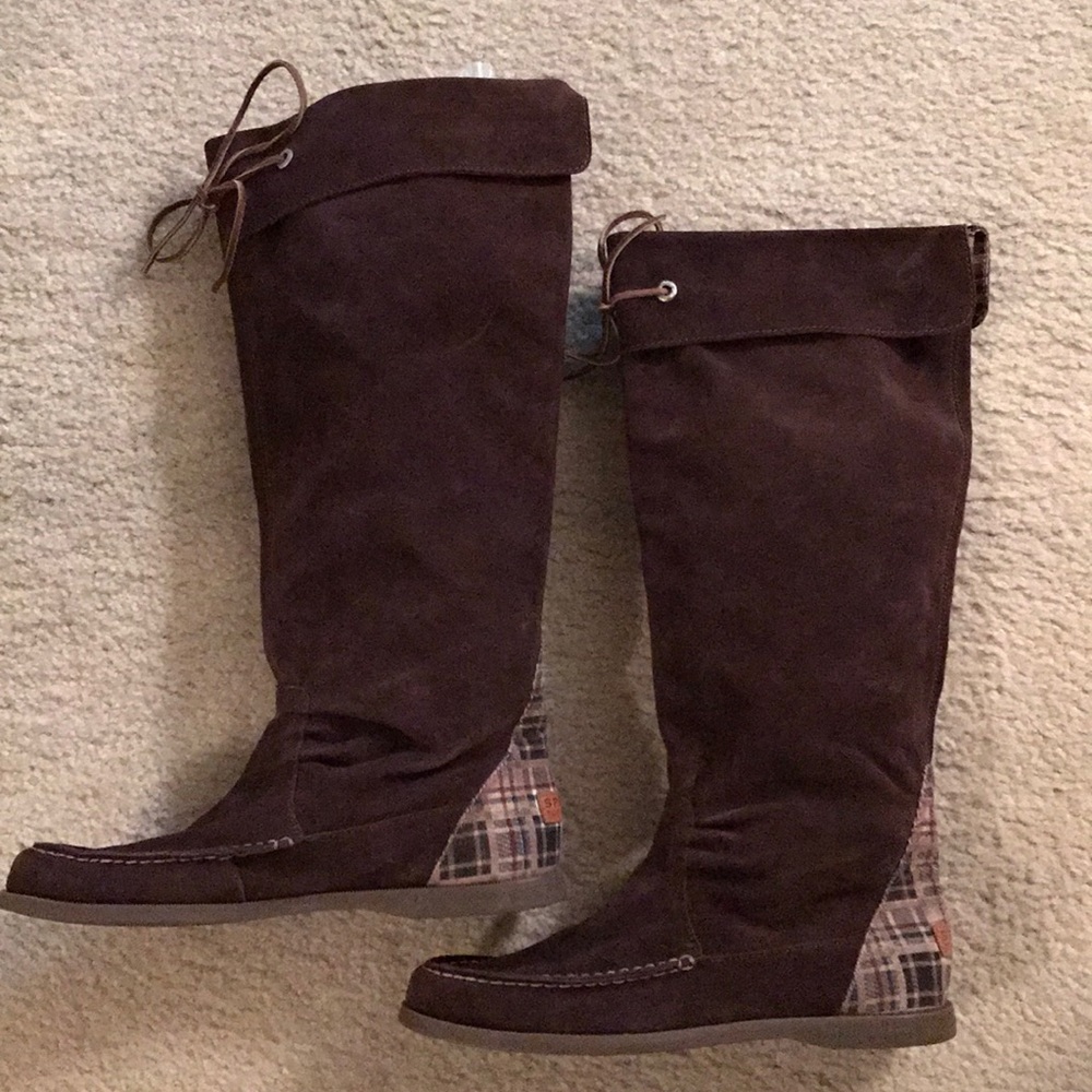 Sperry leather boots!