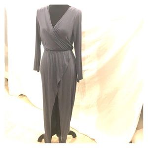 3/4 SLEEVE CHARCOAL WRAP DRESS
