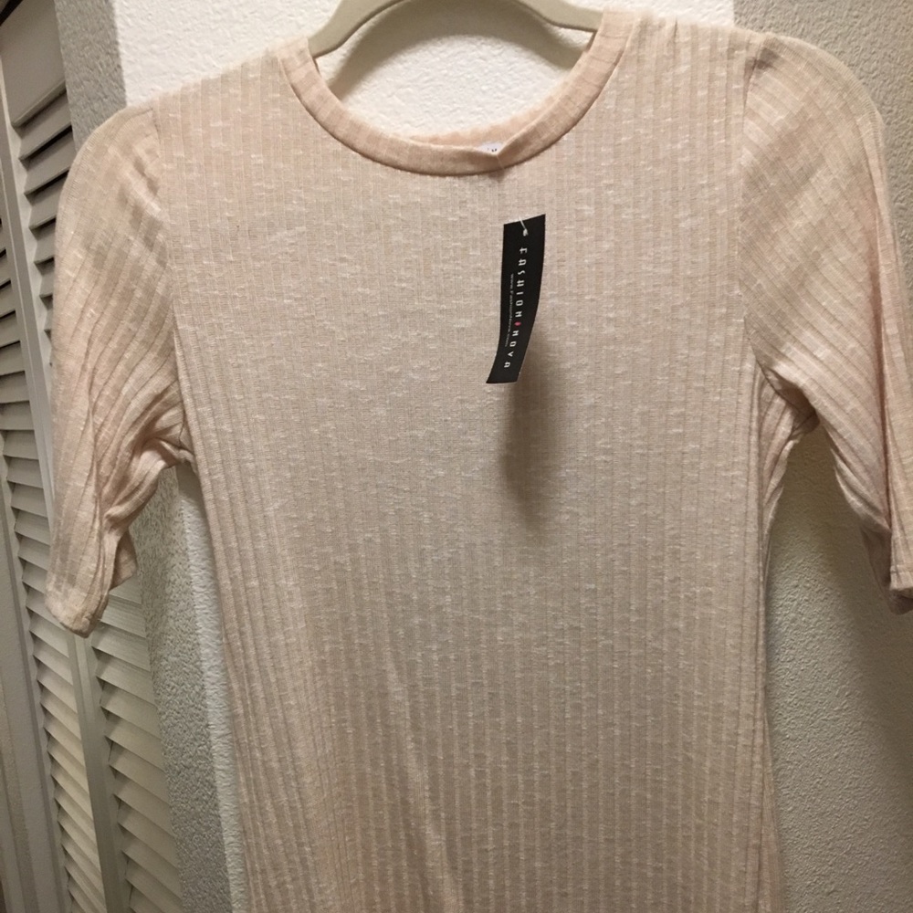 Brand new Fashionova top