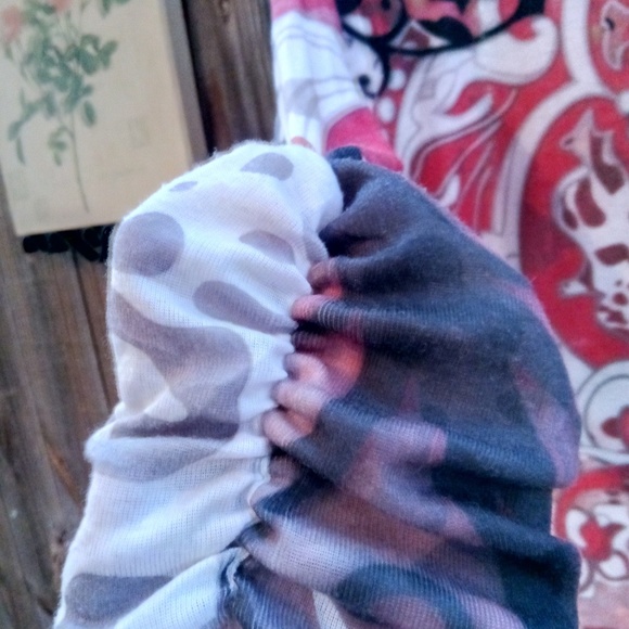 JM Collection - Picture 3 of 4