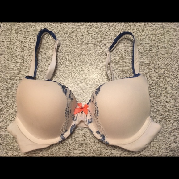 Victoria's Secret Other - Victoria Secrets Bra 34A