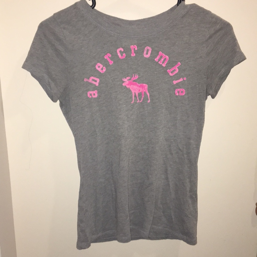 Abercrombie & Fitch tee shirt