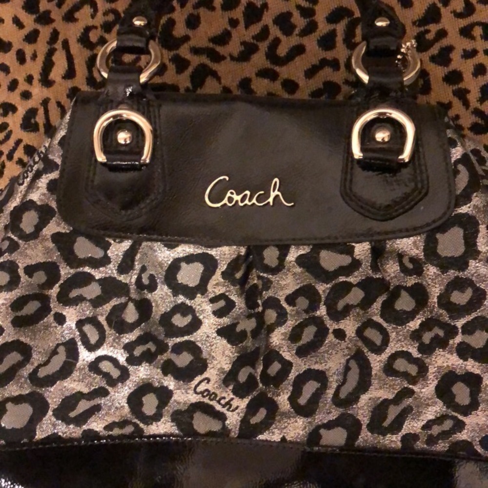 NWOT Never used authentic Coach purse
