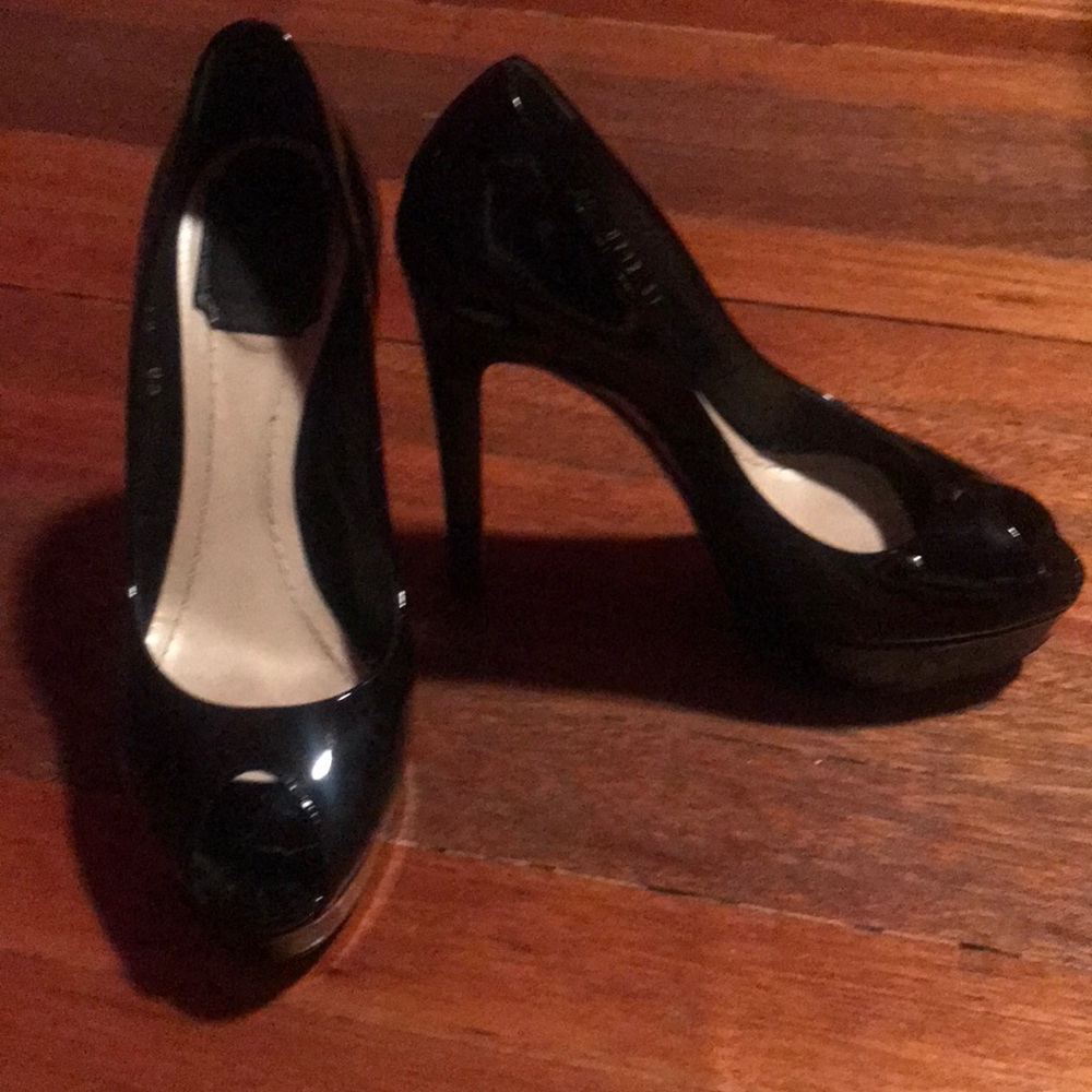 Christian Dior patent leather open toe pumps