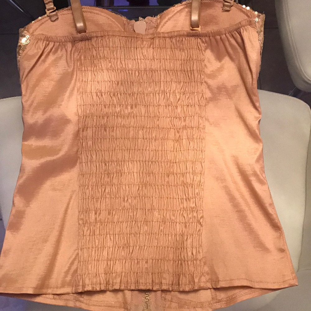 New - Picture 2 of 5