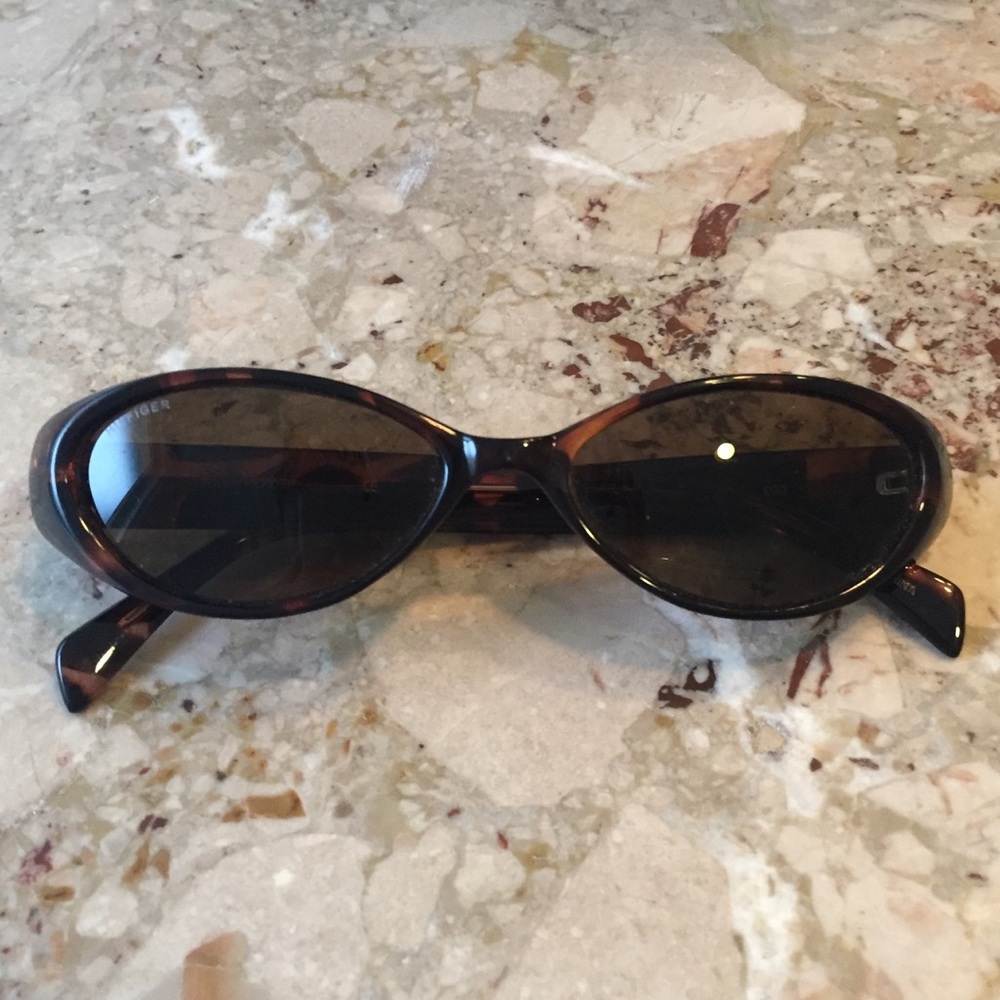Vintage Tommy Hilfiger sunglasses