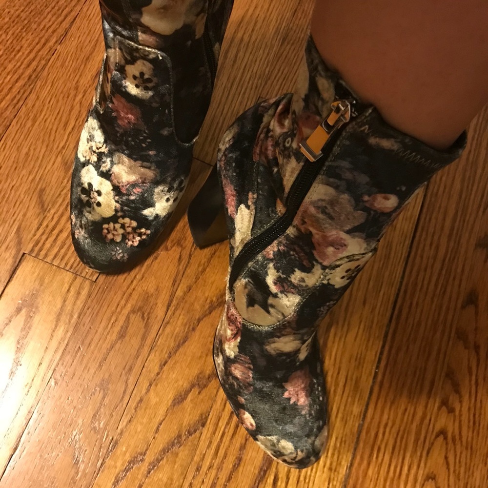 Ankle boot by Report - Picture 5 of 6