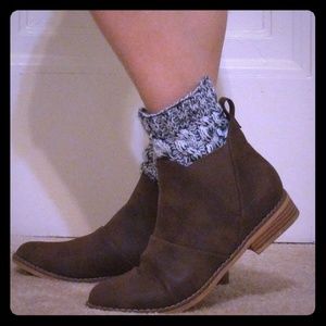 Chocolate Brown Rocket Dog Booties!! 🚀