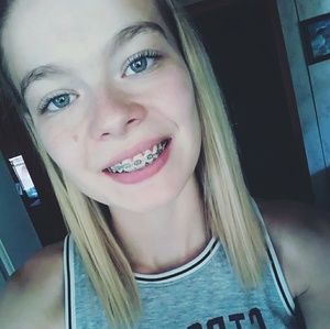 Meet your Posher, Brooke