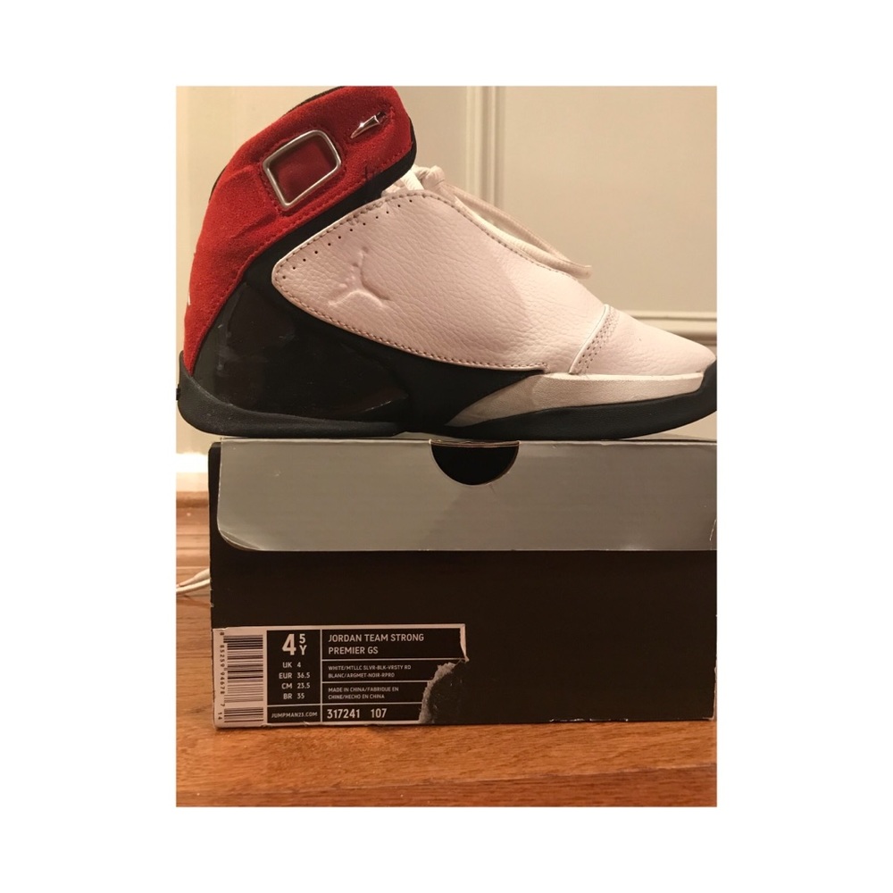 Jordan Retro Shoes- Y4.5