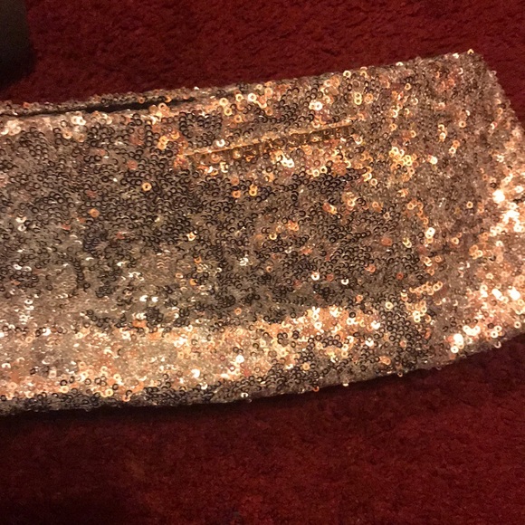 PINK Victoria's Secret Handbags - 🌼Victoria secret clutches