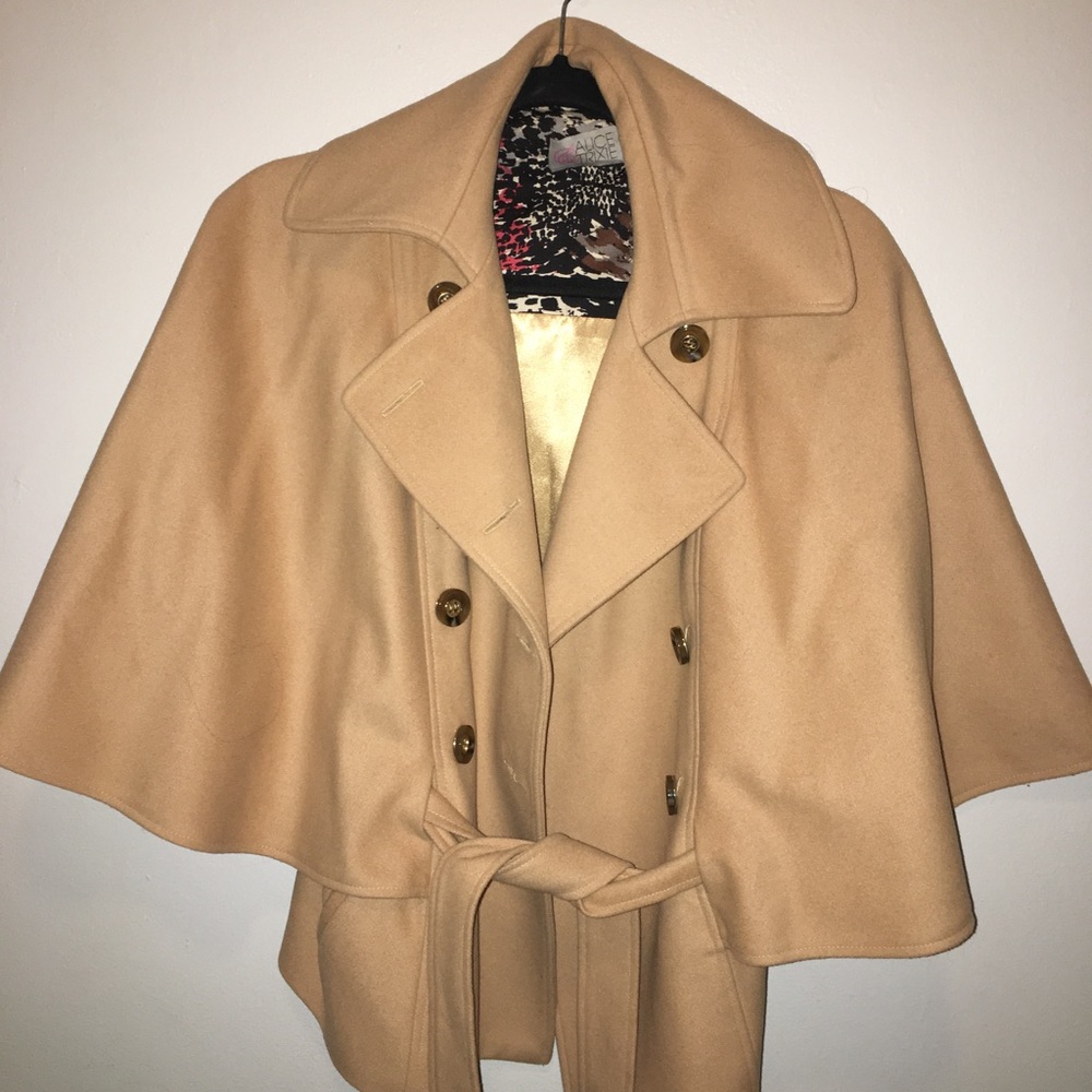 Alice and Trixie Cape