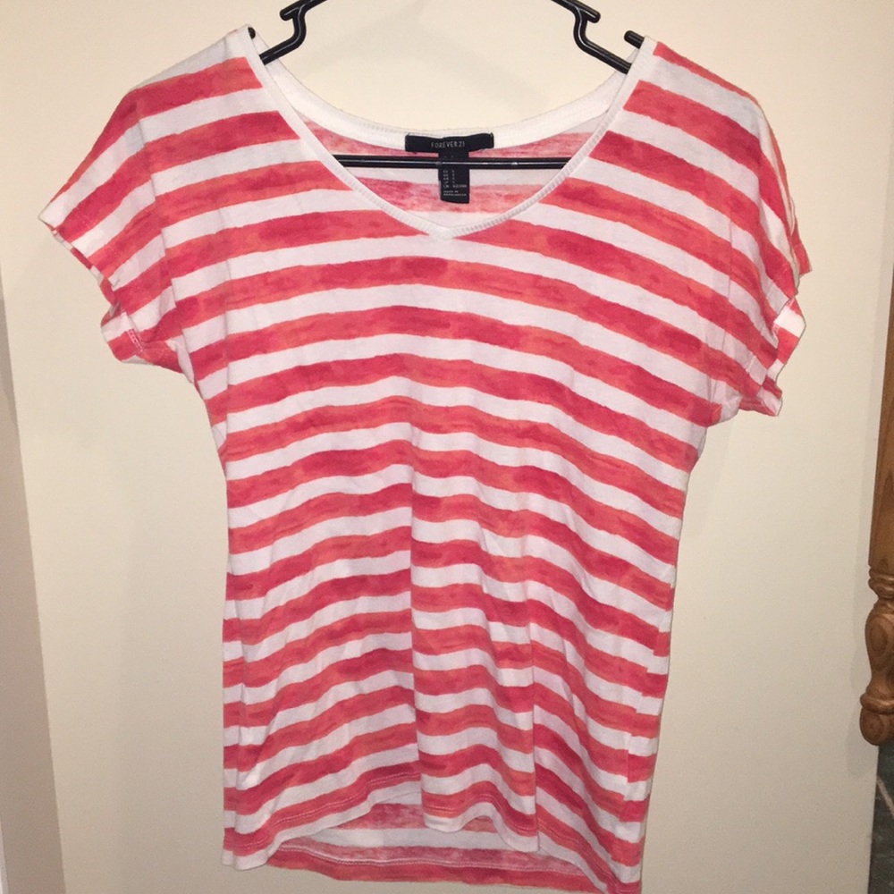 Forever 21 tee