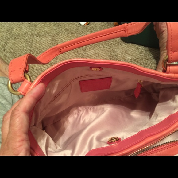 Coach White/Coral Leather Cricket Satchel Bag NWT Summer beauty - Picture 7 of 9