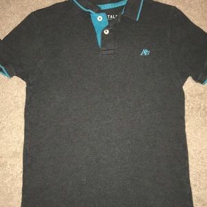 Aeropostale shirt with two buttons