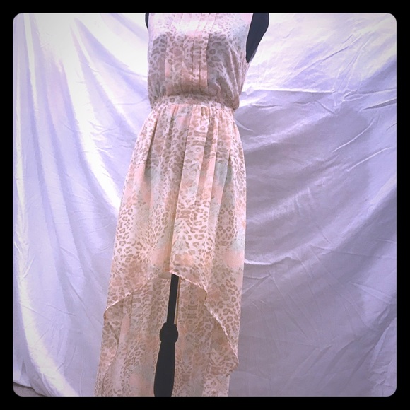 FUN PRINTED HIGH-LOW DRESS - Picture 1 of 4
