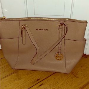 Michael Kors medium tan leather tote