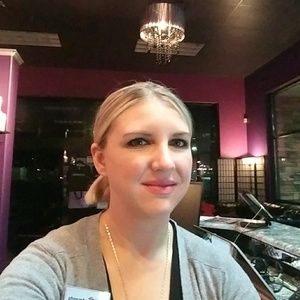 Meet your Posher, Amanda
