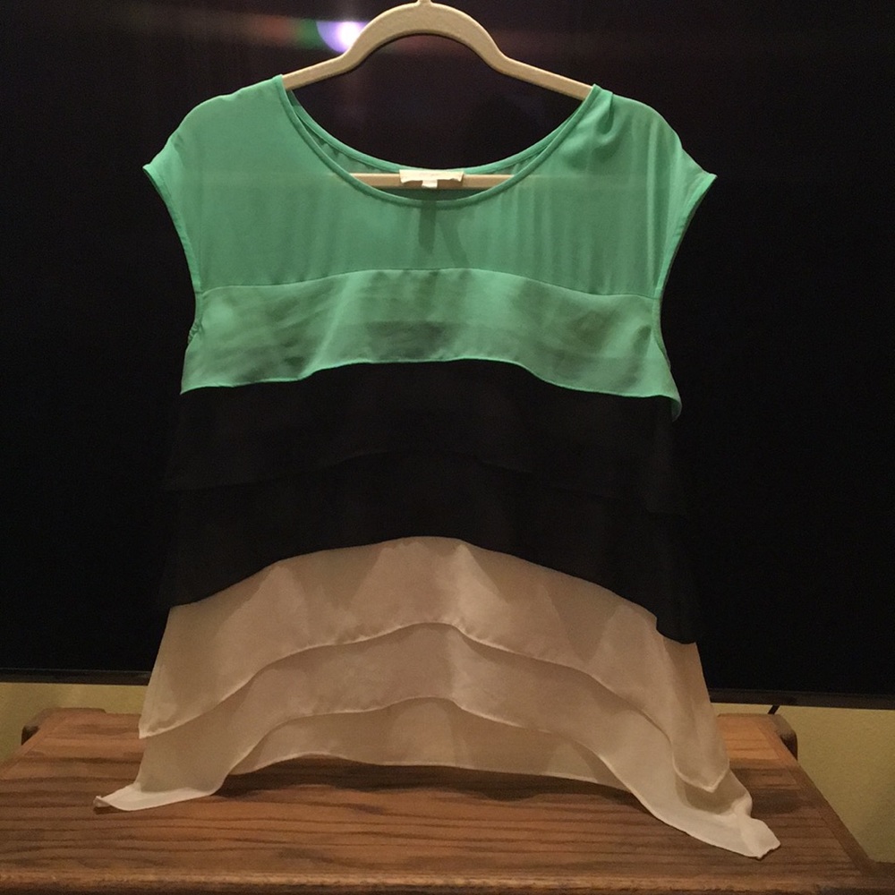 Lost April ruffle top size Medium