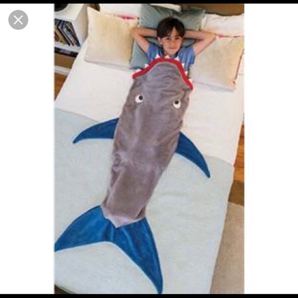 Shark Blanket - Picture 6 of 6