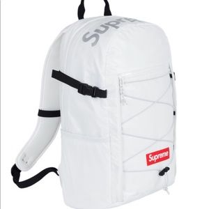 Fw17 supreme backpack box logo