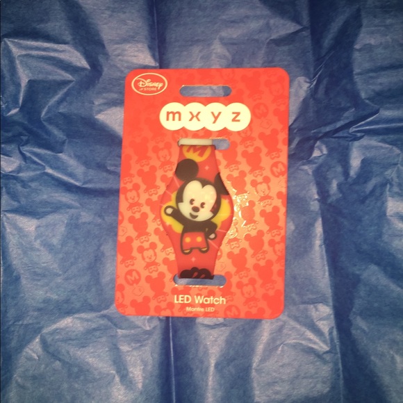 NWT Disney Kawaii Mickey MXYZ LED Rubber Watch - Picture 5 of 5